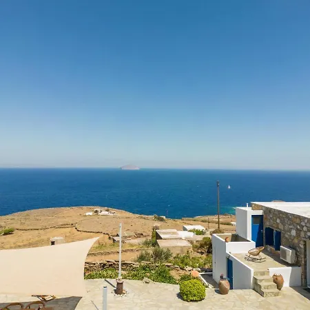Mitato View Serifos Platis Gialos *