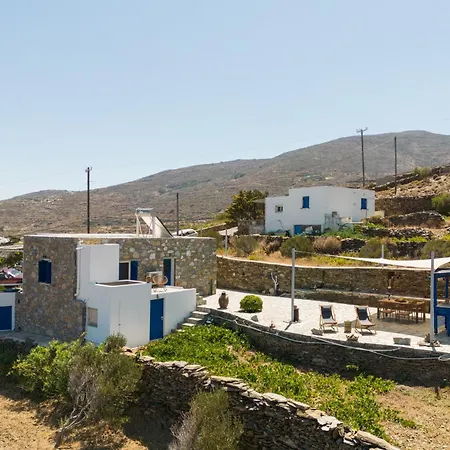 Mitato View Serifos Platis Gialos