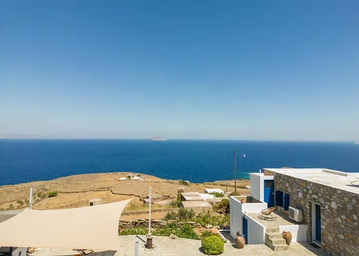 Mitato View Serifos Platis Gialos *