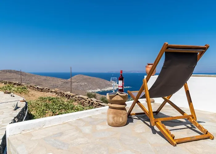 Mitato View Serifos Platis Gialos